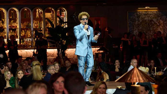 Artist Romero Britto was honored by Gift of Life Marrow Registry with the Community Impact Award for his service to the organization and to the community. 