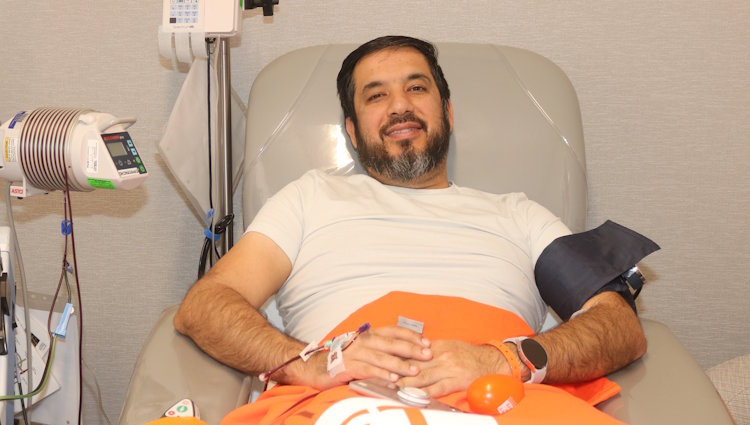 Gift of Life Marrow Registry donor Salman was a genetic match for a man in his 50s diagnosed with leukemia. Salman's stem cells will help this patient recover from this form of blood cancer. 