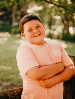 Evan is in third grade and is fighting to survive leukemia. You may be his match!  Order a swab kit from Gift of Life Marrow Registry to be tested - you may be the one person who can save his life. 