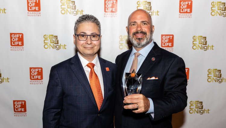 Gift of Life Founder and CEO Jay Feinberg (left) presented the Lifetime Achievement Award to William A. Begal in recognition of nearly 30 years of service to Gift of Life Marrow Registry. 