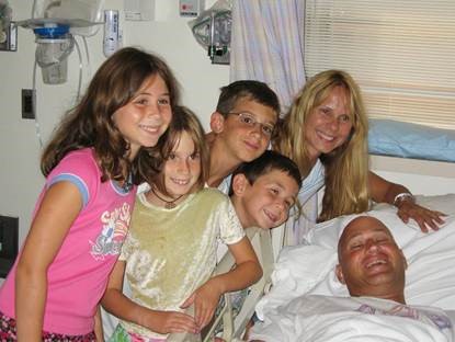 (l-R) Abby, Tali, Danny, Aaron and mom with dad Jeffrey during his stem cell donation in 2005.