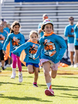 Before the start of the Steps for Life 5k, our littlest heroes are given capes and they run the Superhero Sprint! 