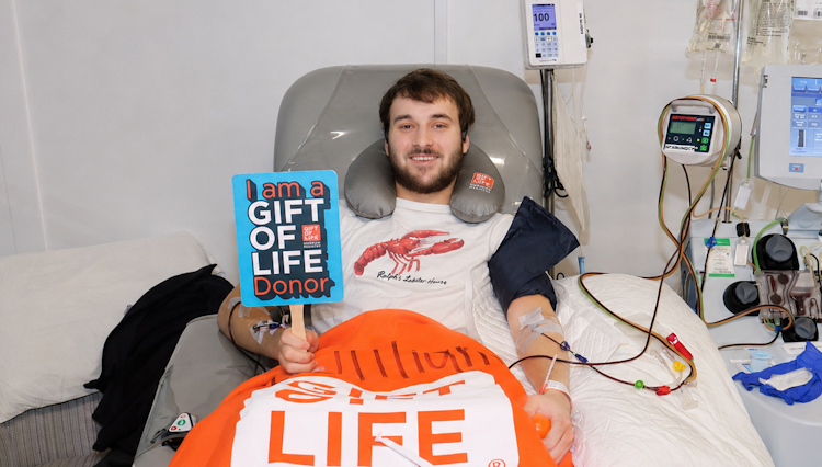 Gift of Life stem cell donor William helped save the live of a man in his early 60s diagnosed with myelodysplastic disorder.