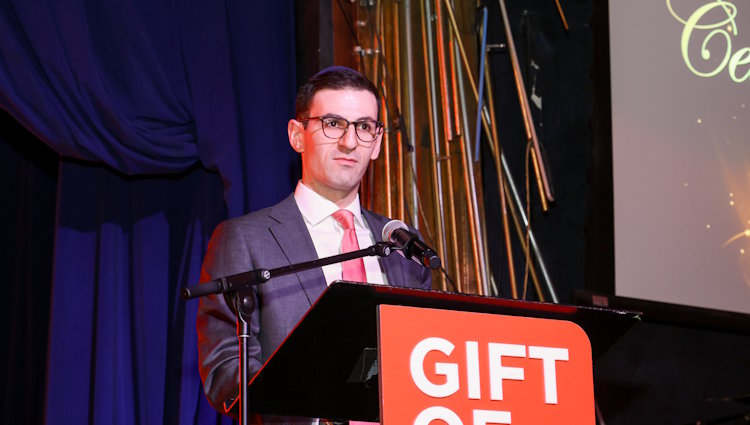 Ari Karesh was honored for his tireless work as a support and advocate for Gift of Life Marrow Registry’s mission, first as a Campus Ambassador at Yeshiva University, and now serving on the YP Committee.