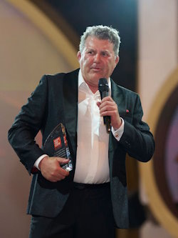 Michael Larkin was honored at Gift of Life Marrow Registry's 2023 Miami Gala for his ongoing support and advocacy of the organization's lifesaving mission. 