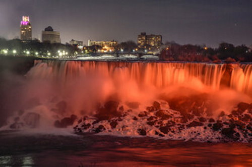 In 2020, during the height of the pandemic, Gift of Life Marrow Registry lit up Niagara Falls in orange to honor marrow and stem cells donors around the world on World Marrow Donor Day. 