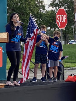 Alexa Aronson, a two-time finalist in the Gift of Life’s Got Talent contest, sang the national anthem, with youngsters Brian Greenspon and Zachary Karasik displaying the colors. 